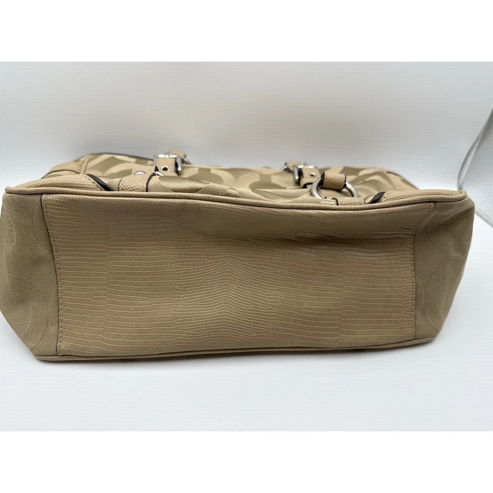 Coach Hampton‎ Signature Tote Womens Large Khaki Beige Jacquard Buckle Bag